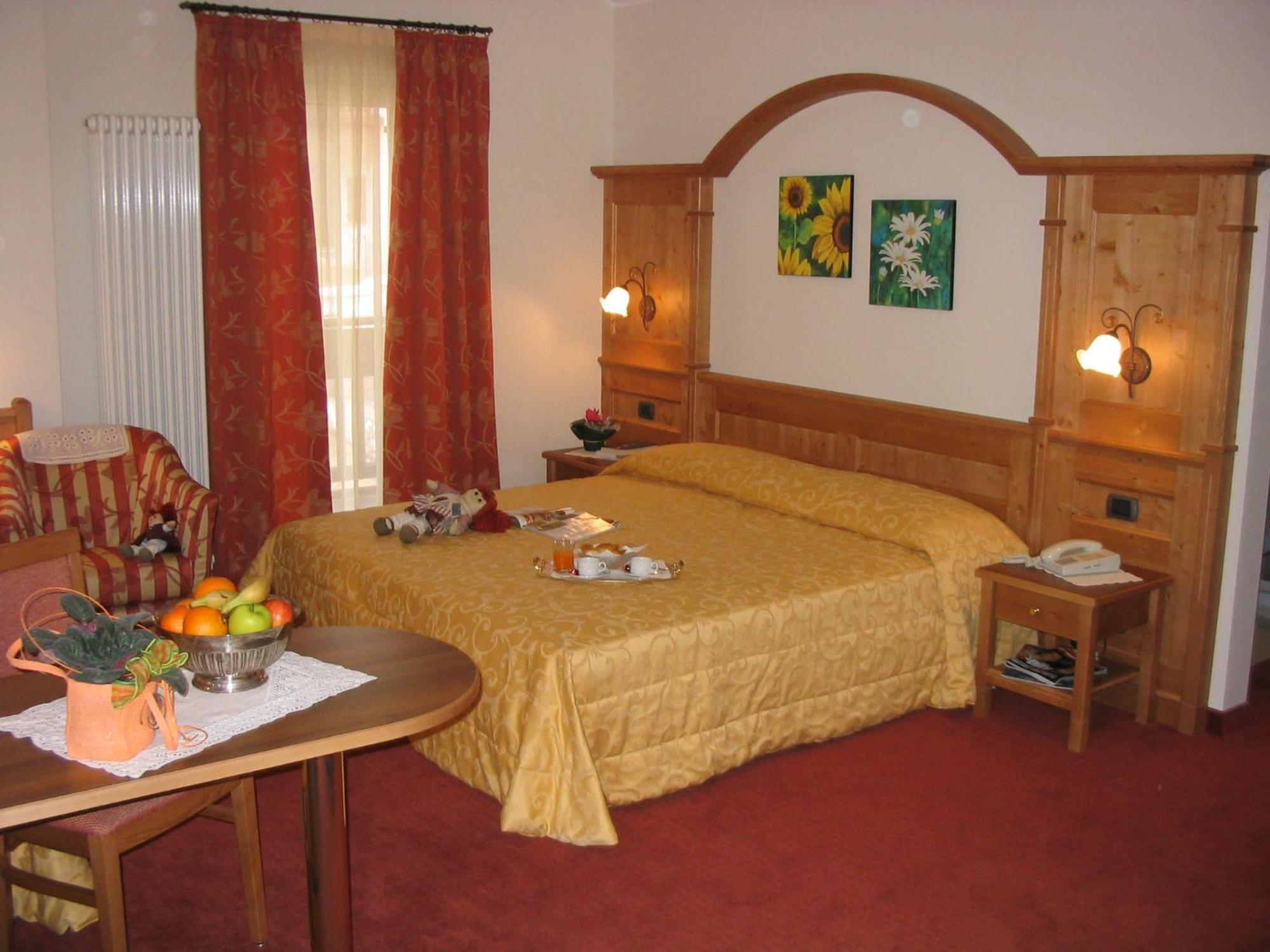 Hotel Lido - Slow & Natural Living Molveno Esterno foto